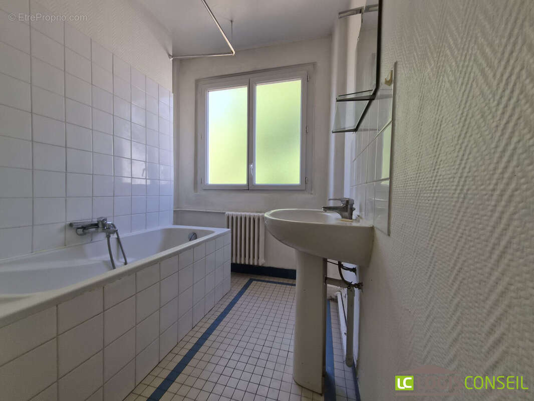 Appartement 61 m² à Bourg-La-Reine  - photo 3