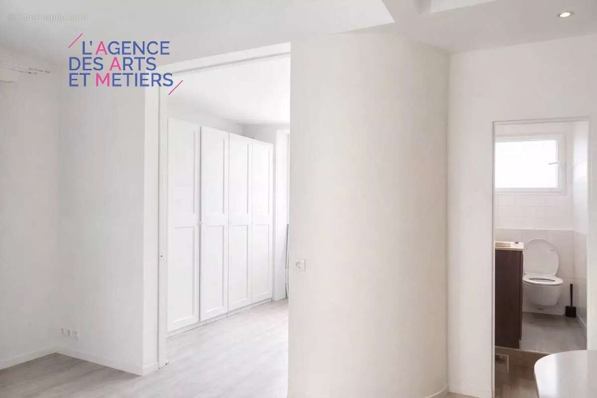 Appartement à PARIS-20E