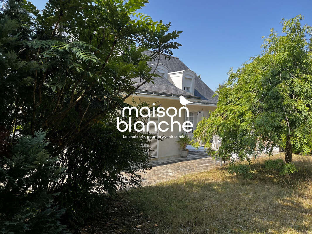 Maison à BOUCHEMAINE