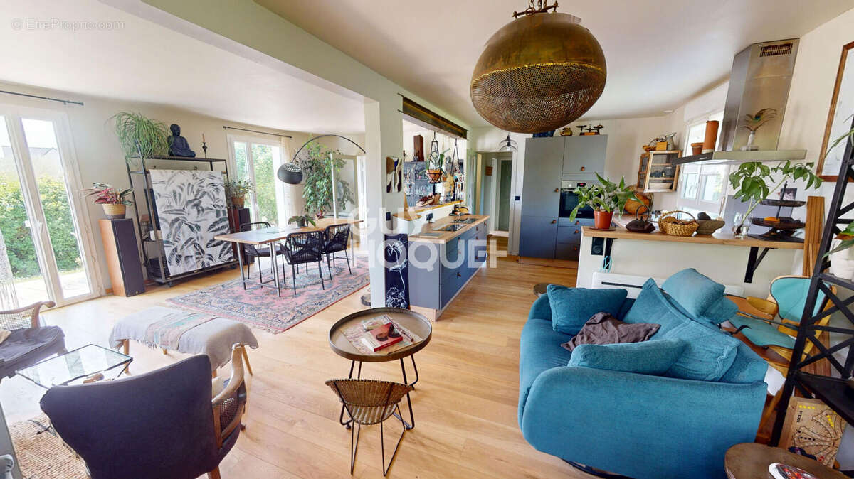 Maison à LE VIVIER-SUR-MER