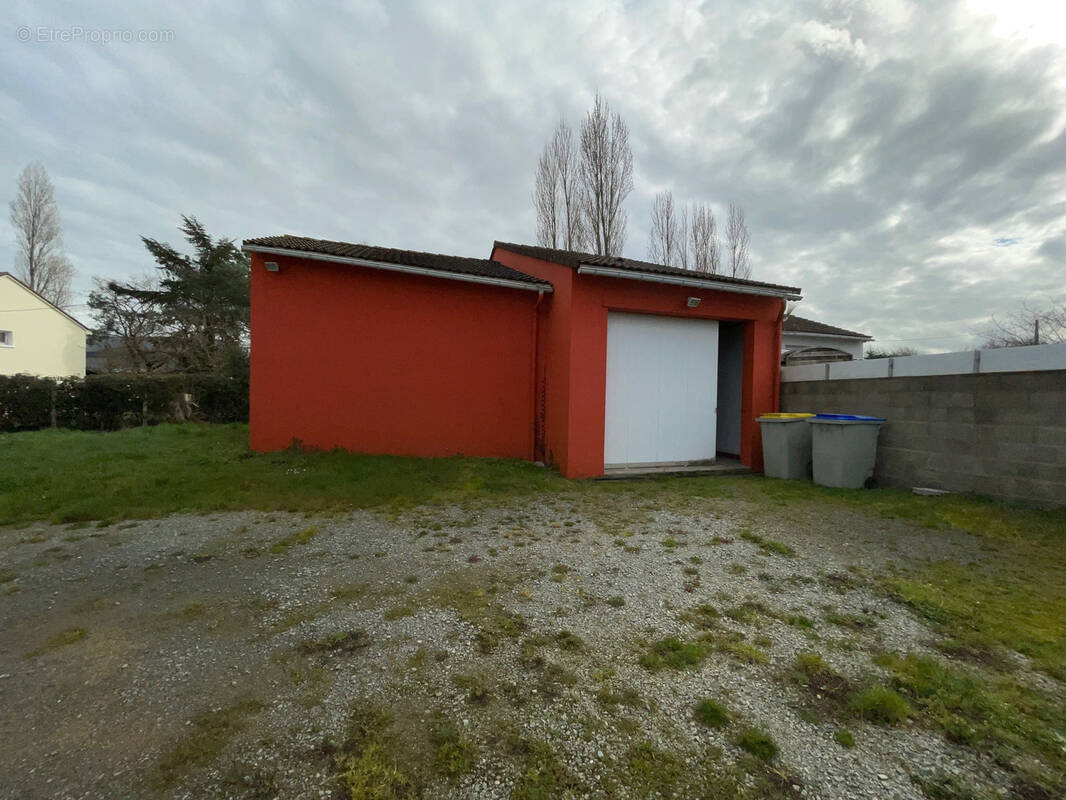 Commerce à SAINT-AIGNAN-GRANDLIEU