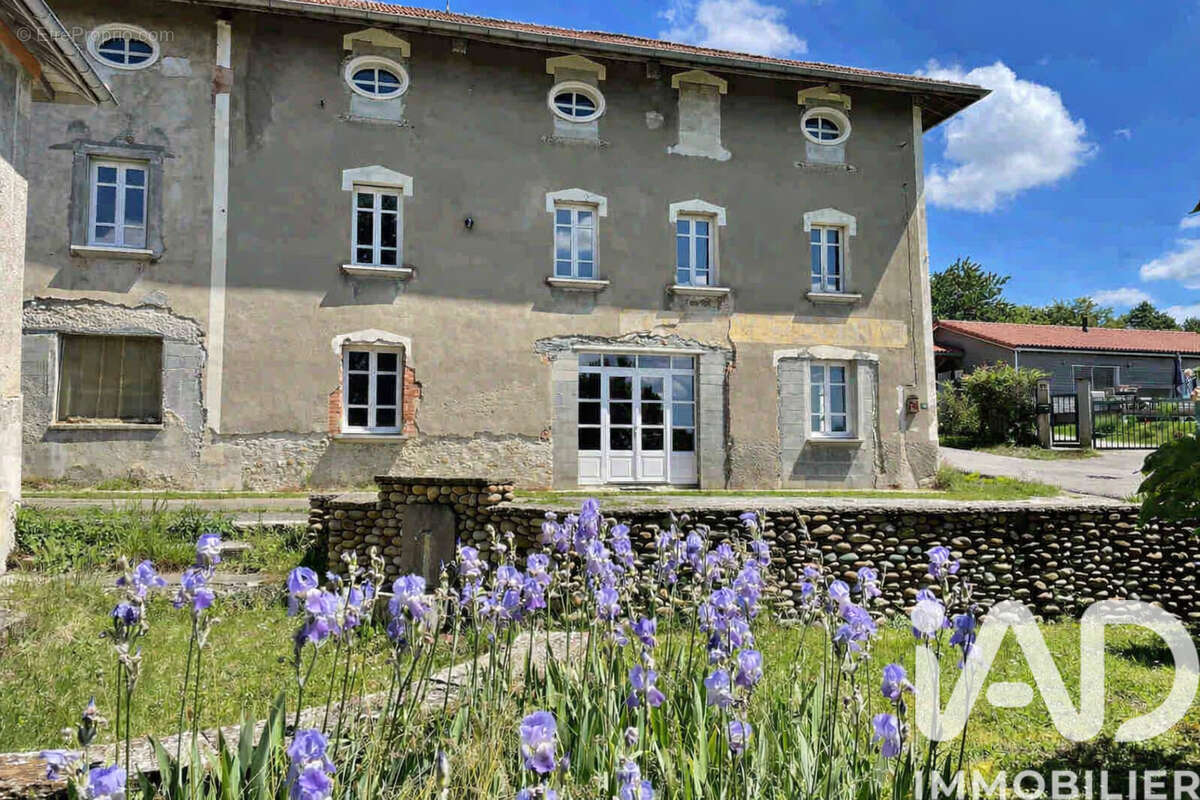 Photo 2 - Maison à CHASSELAY