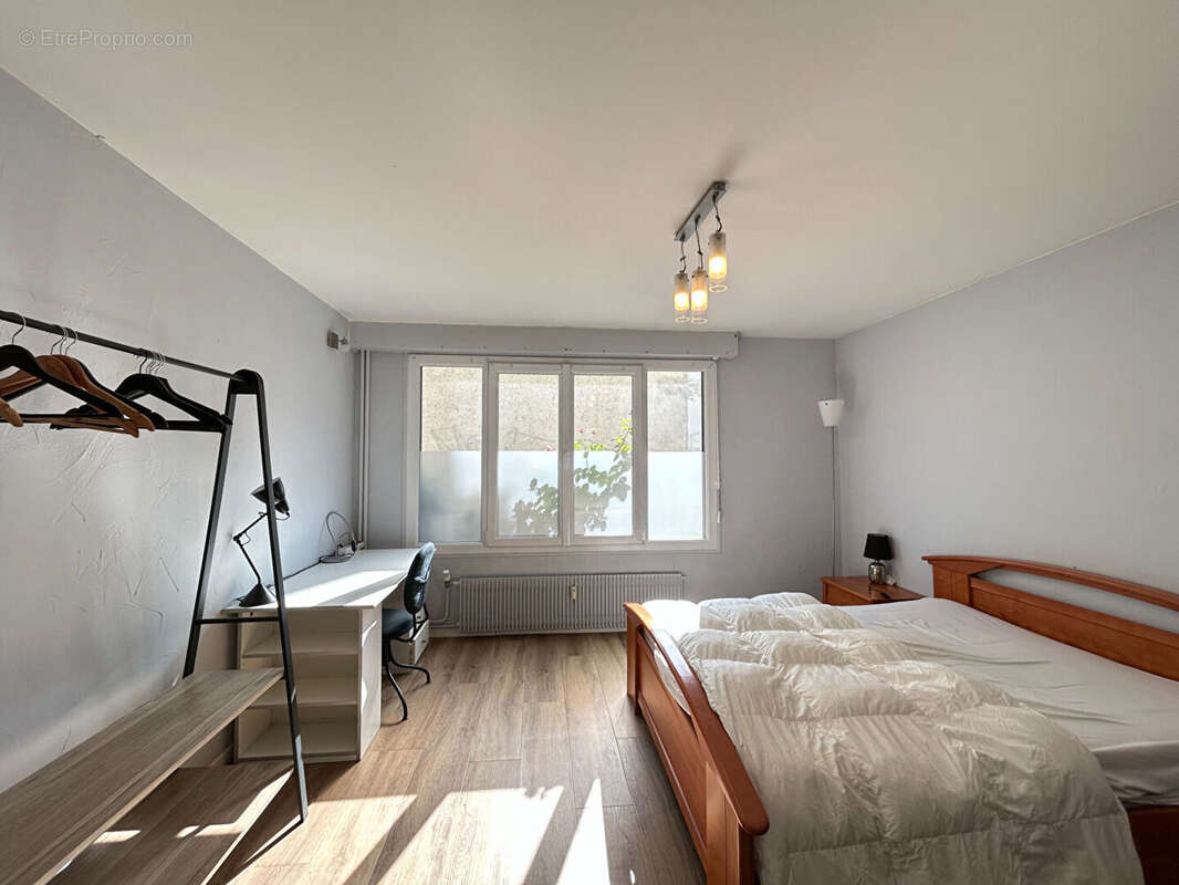 Appartement type 3 - 62.30 m² - reims bd lundy - photo 6