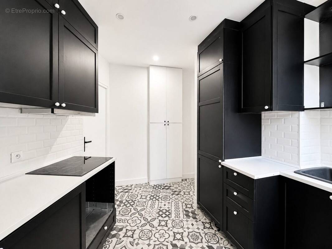 Appartement à PARIS-15E