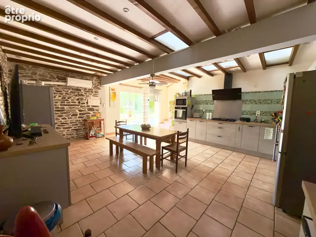 Maison de caractère  - 220 m² - 8  pieces - 5 chambres  - jardin - divisible en 2 maisons - charme et authenticité  à requista - - photo 14