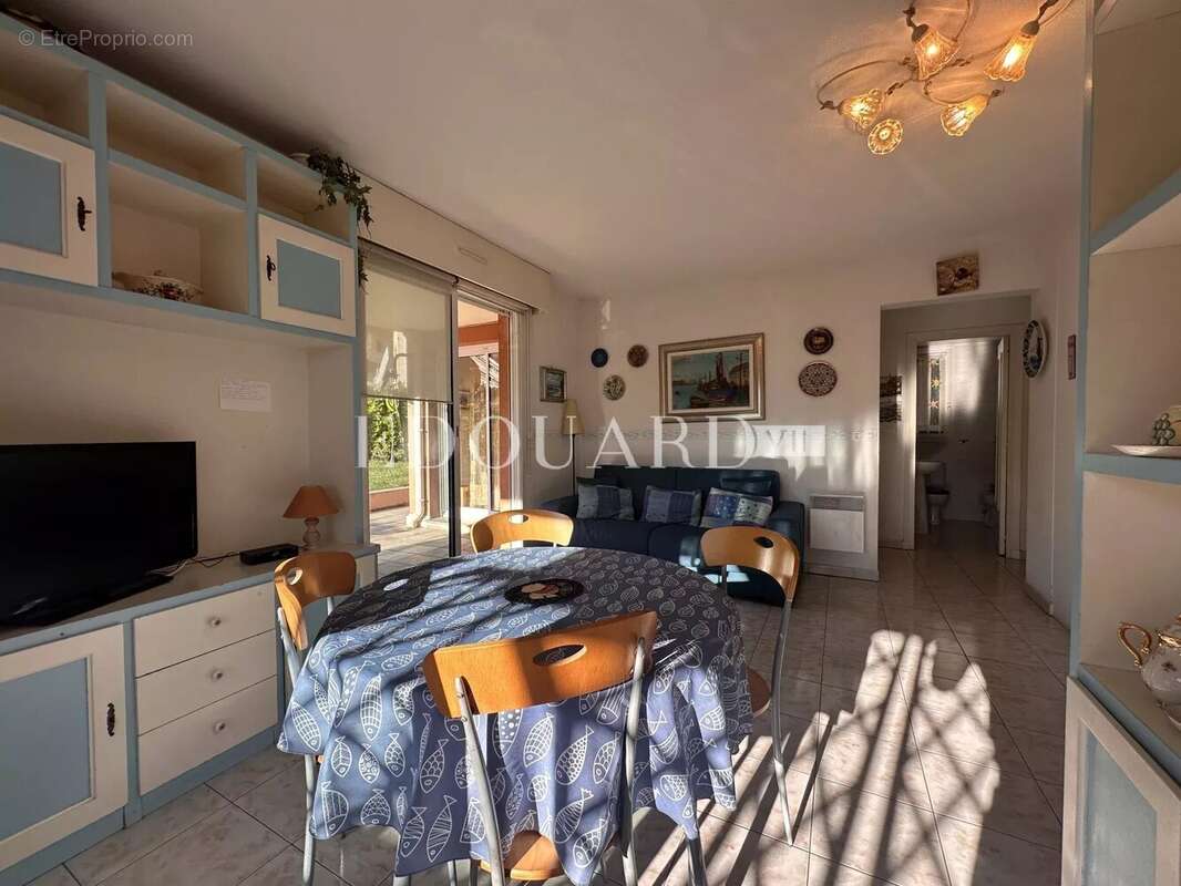 Appartement à ROQUEBRUNE-CAP-MARTIN