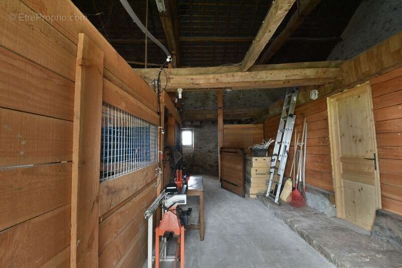 Maison à SAINT-LEGER-MAGNAZEIX