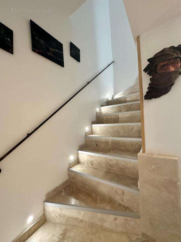 Maison 59 m² à Grasse  - photo 11