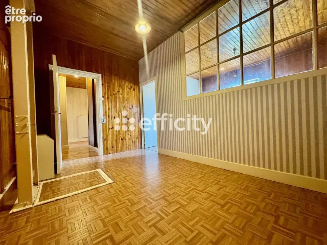 Maison 6 pièces 97 m² à vendre à Thiers (63300) - photo 7