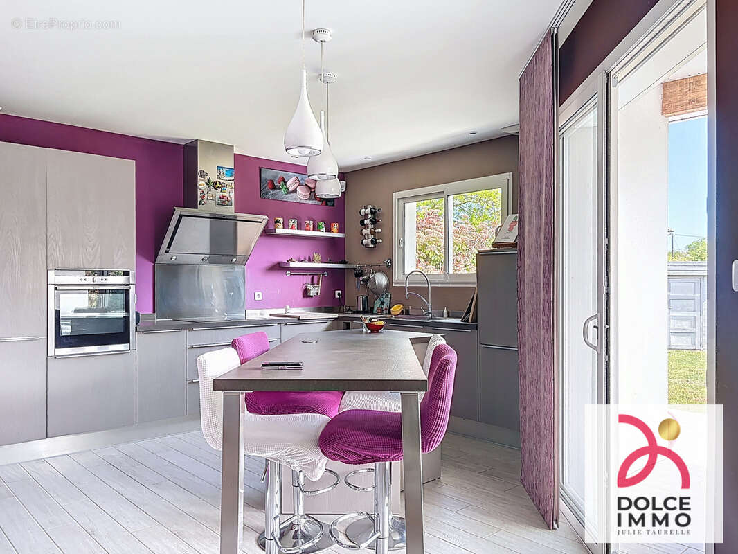 Maison à BLANQUEFORT