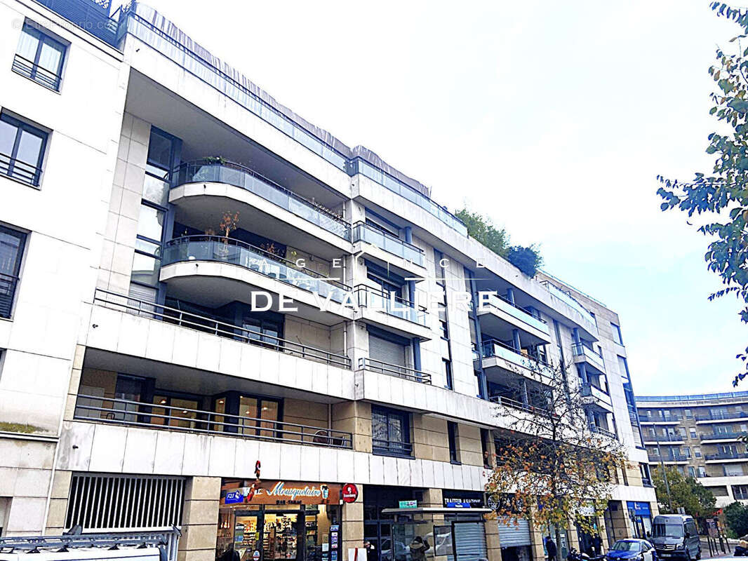 Appartement à SURESNES