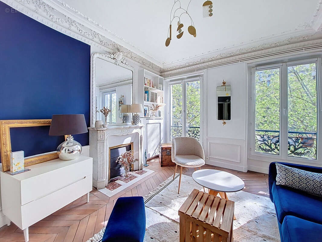 Appartement à PARIS-18E