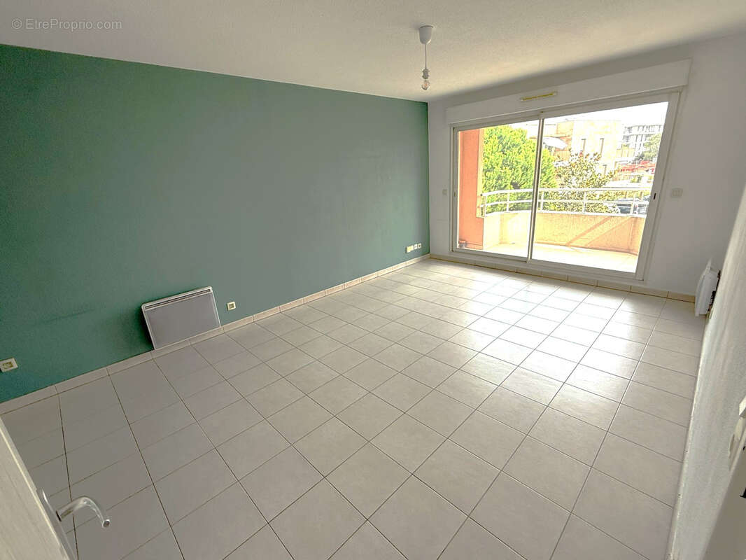 ANTIBES   T2 de 45 m2 avec terrasse Sud-Est et parking - photo 2