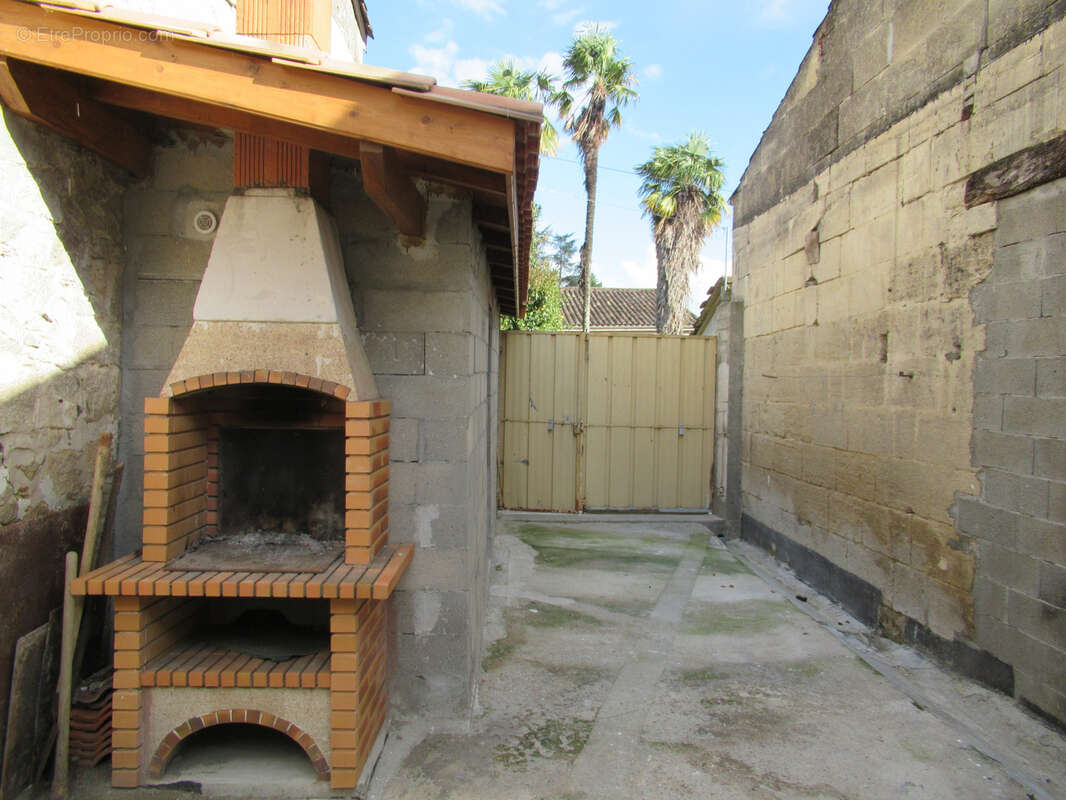 Maison à SAUVETERRE-DE-GUYENNE