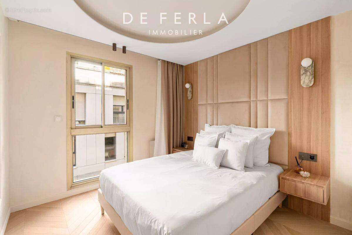 Appartement à PARIS-15E