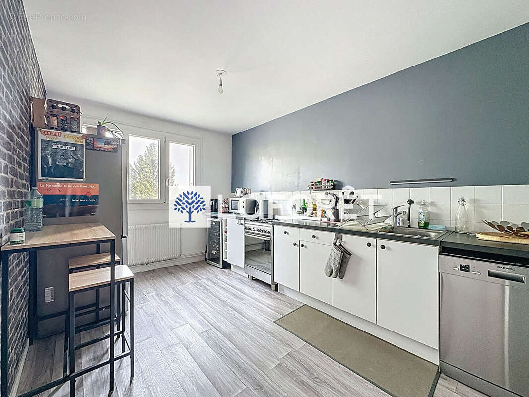 Appartement à LE MESNIL-ESNARD