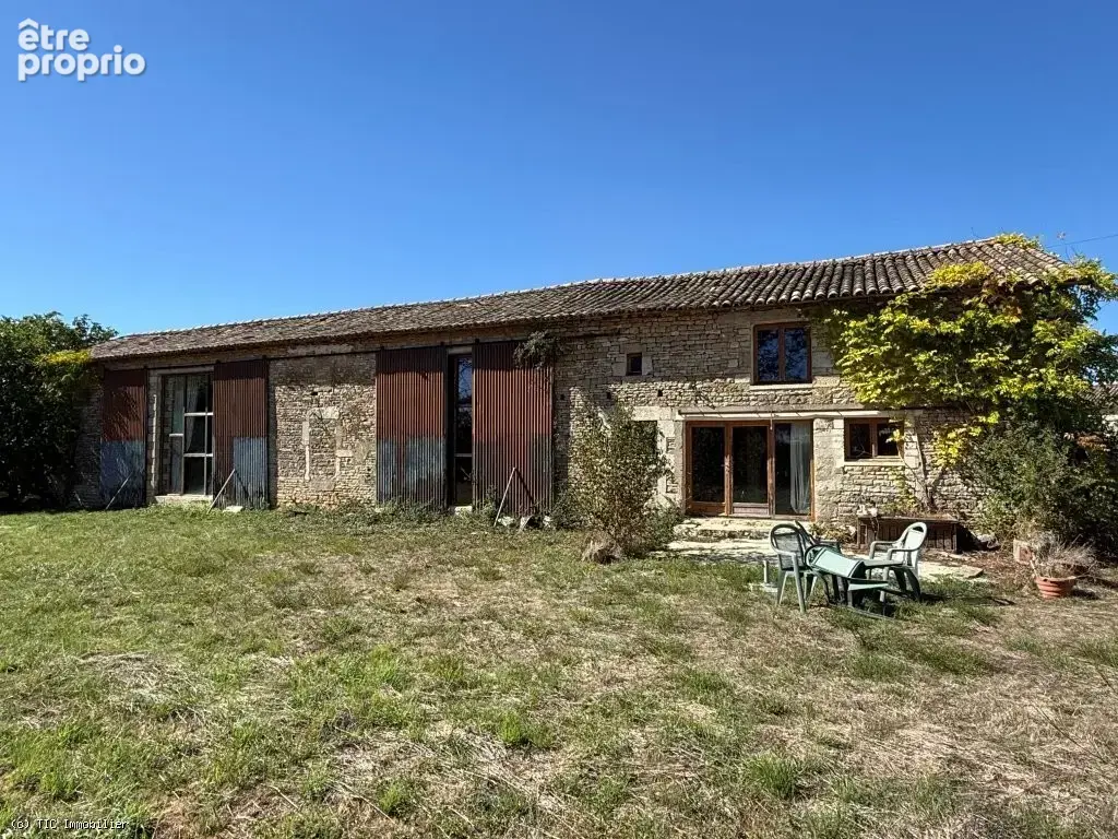 Grange Rénovée : Comprenant 4 Chambres et Terrain de 4382m² - photo 33