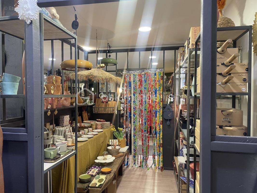 Commerce à CLERMONT-L'HERAULT