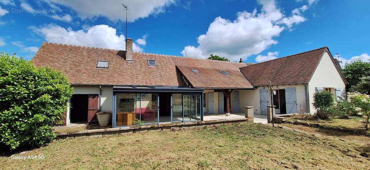 Maison à CHAUMONT-SUR-LOIRE