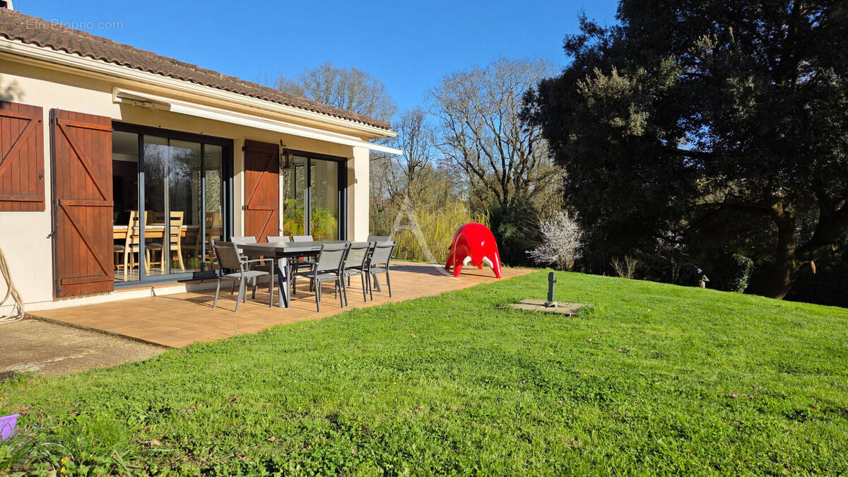 Maison à SAINT-REVEREND