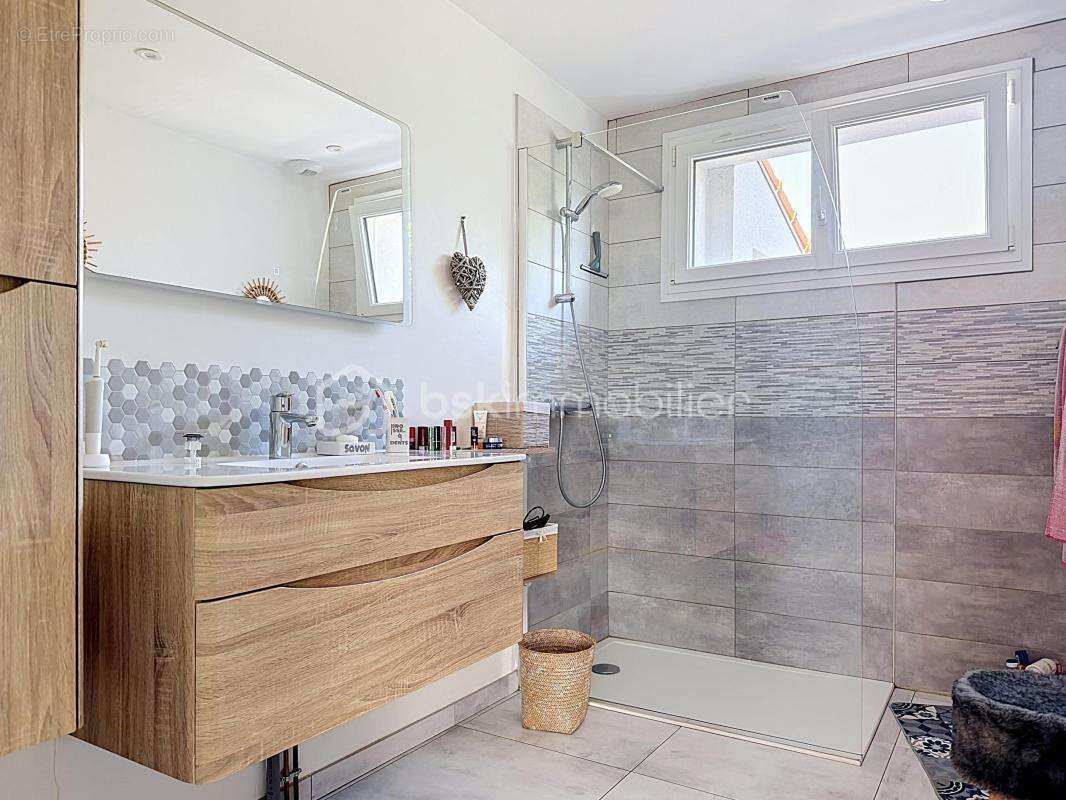 Maison sur sous-sol entièrement rénovée ! - photo 11