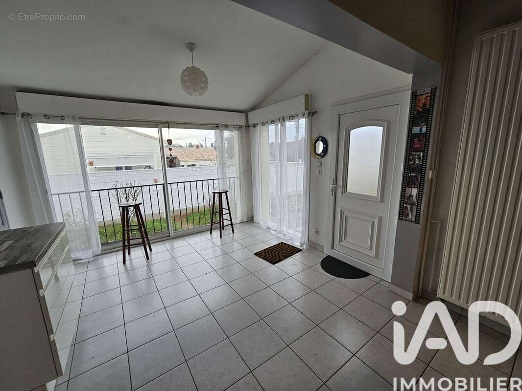 Photo 4 - Maison à LA COURONNE