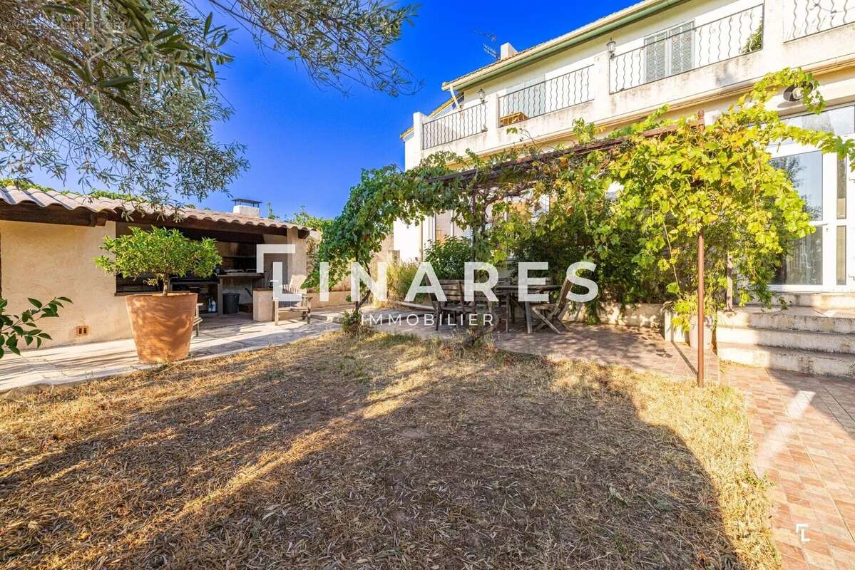 Appartement à LA PENNE-SUR-HUVEAUNE