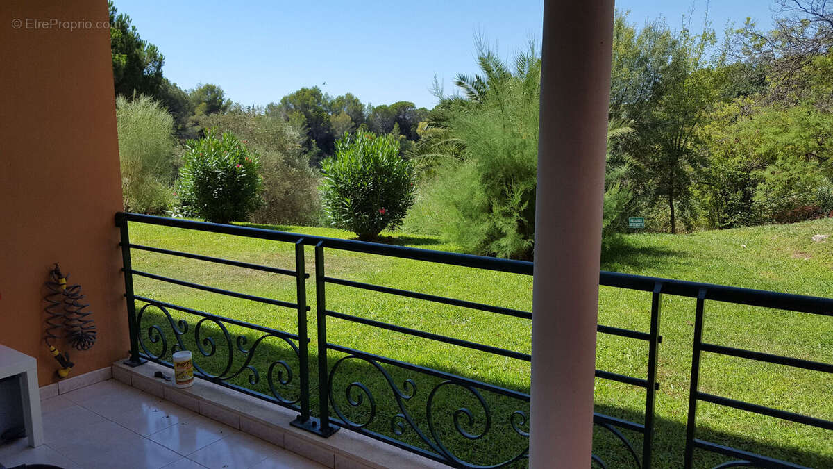 Appartement à FREJUS