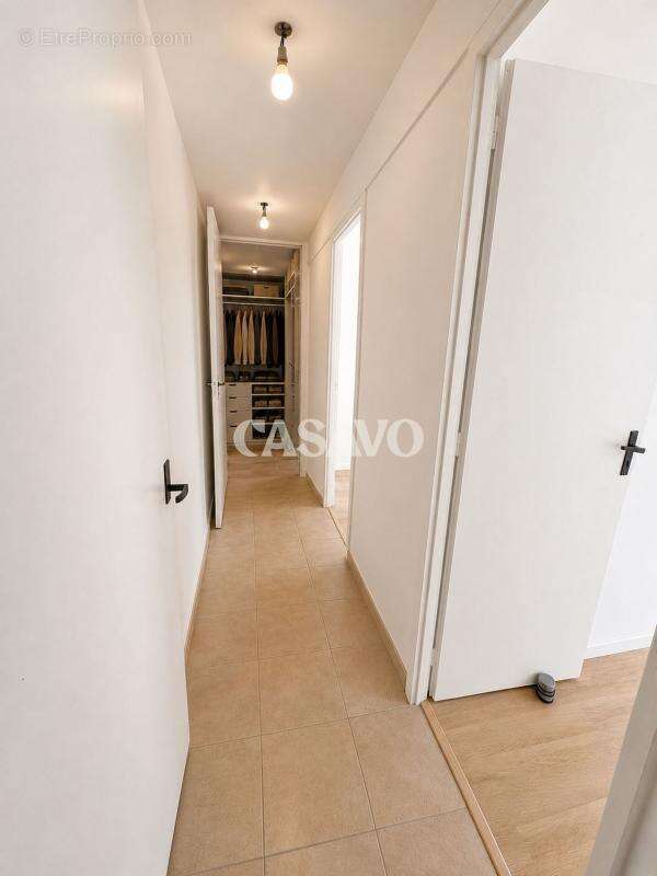 Vente Appartement 4 pièces de 67m² - 13090 Aix-en-Provence - photo 7