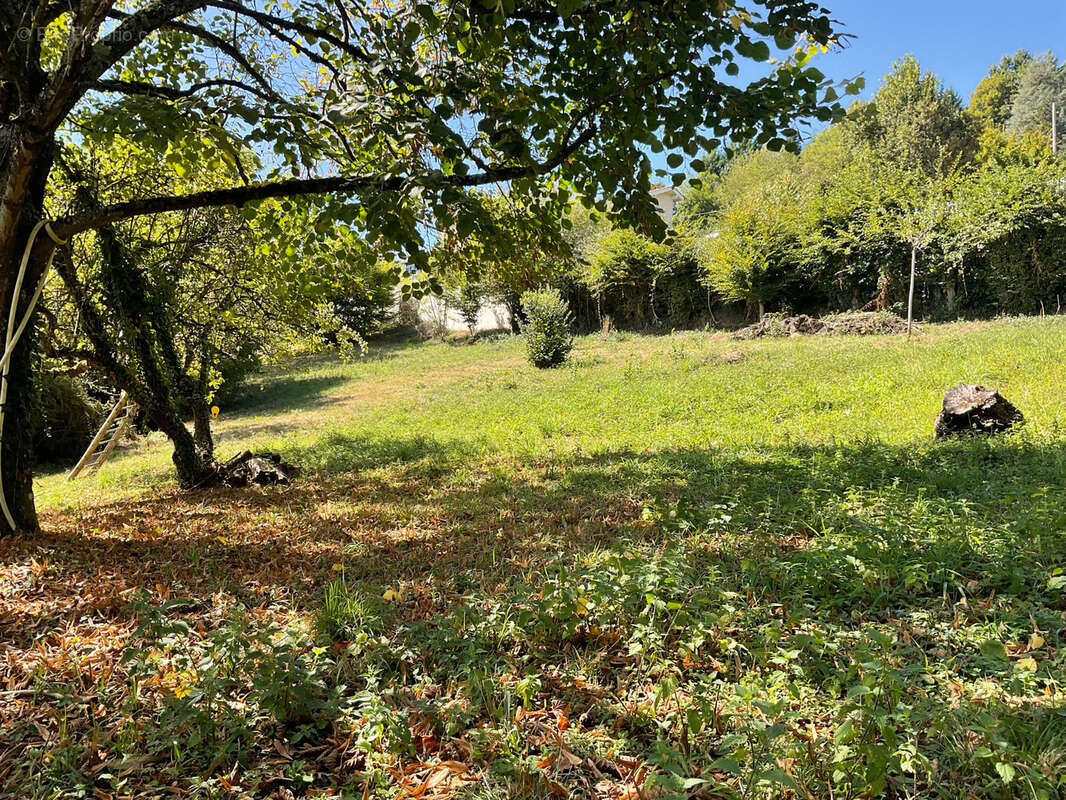 Terrain à LA COTE-SAINT-ANDRE