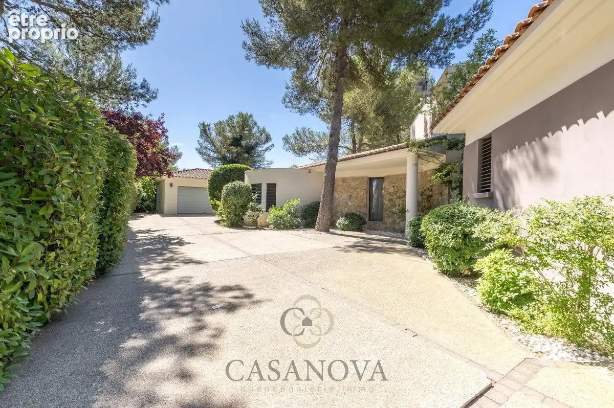 Co-exclusivité. Villa d'Exception au Cur d'un Domaine Prisé - photo 4