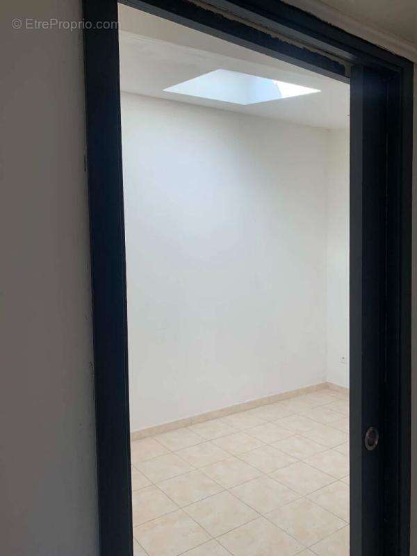 Appartement à TOURVES