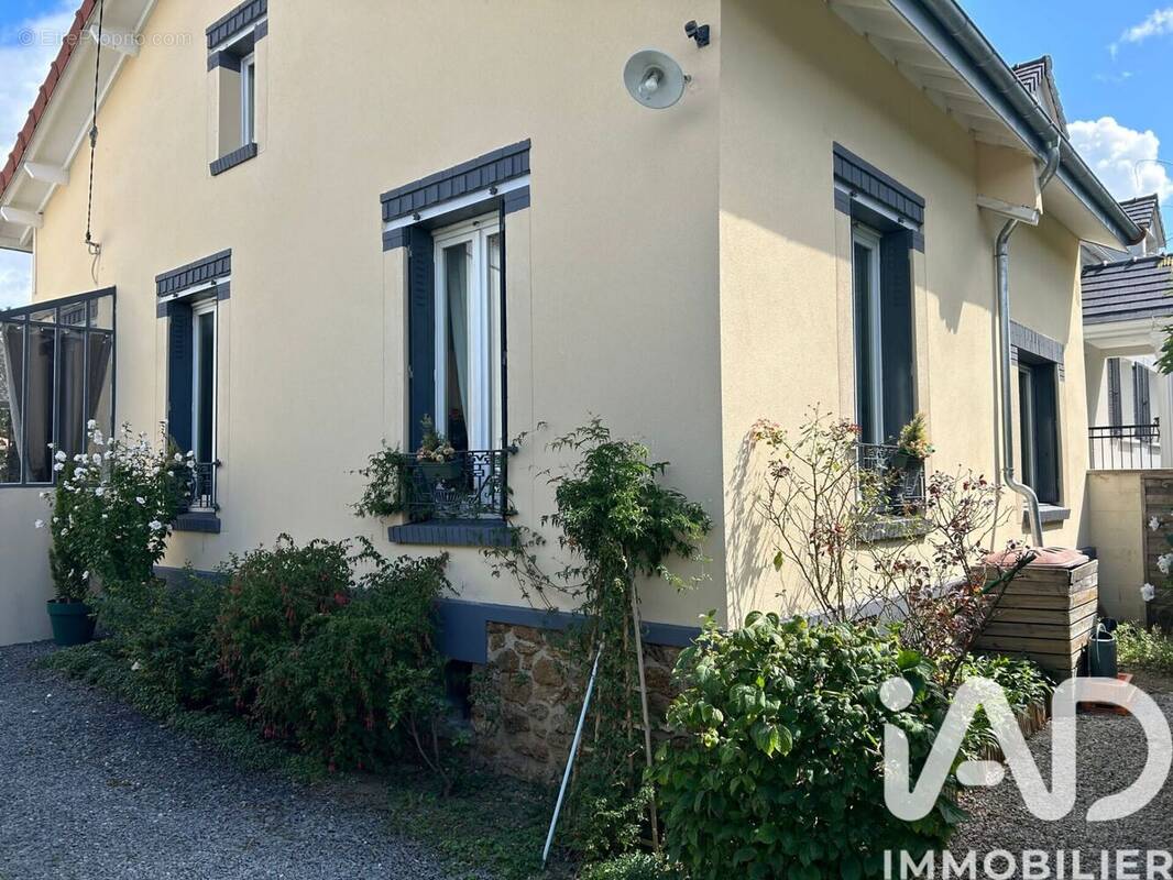 Photo 1 - Maison à GAGNY