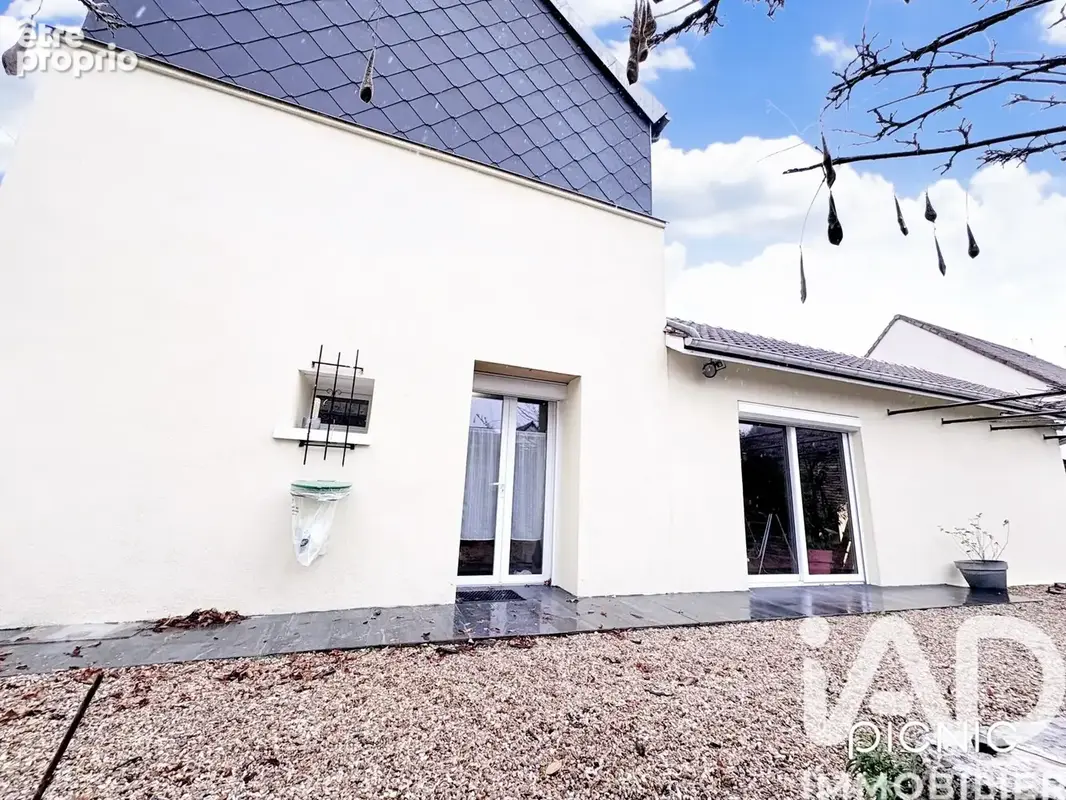 Photo 1 - Maison à SAINT-ETIENNE-DU-ROUVRAY