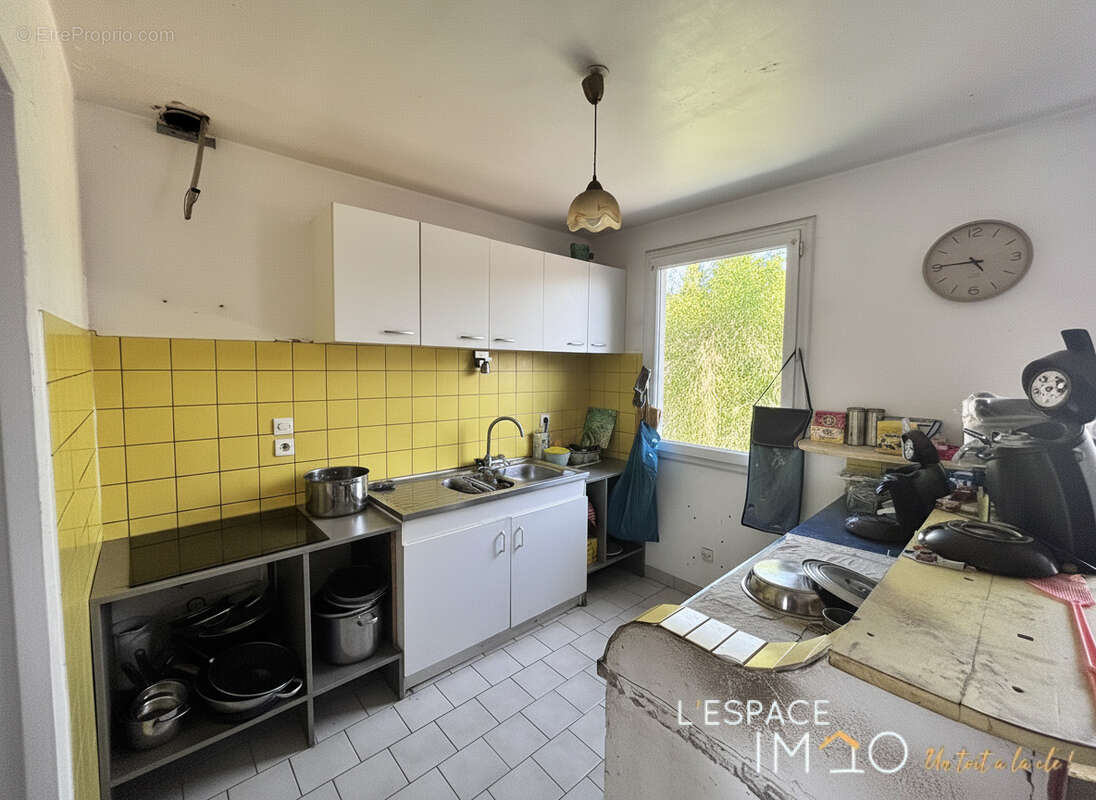 Le calme, l’espace et le potentiel pour cette maison à Plan d'orgon ! - photo 5