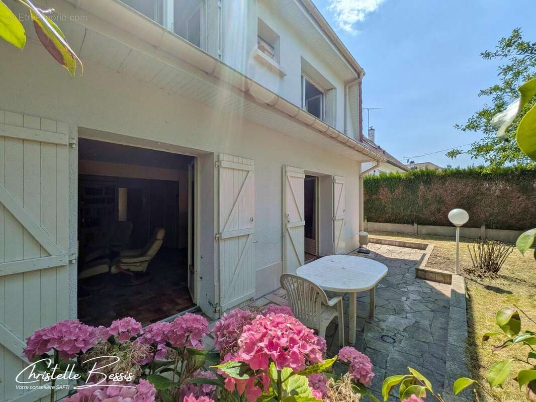 Photo 2 - Maison à VILLECRESNES