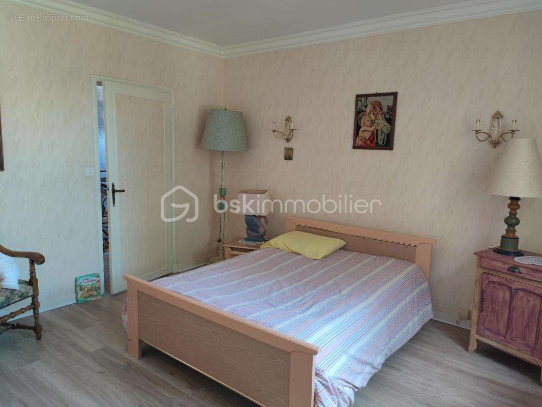 Pavillon sur sous-sol total de 234 m² sur 880 m² de jardin - photo 17