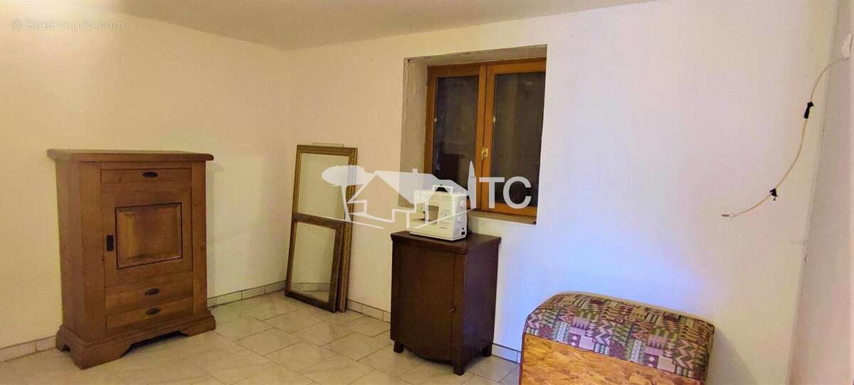 Maison à SAINT-PAUL-LE-JEUNE