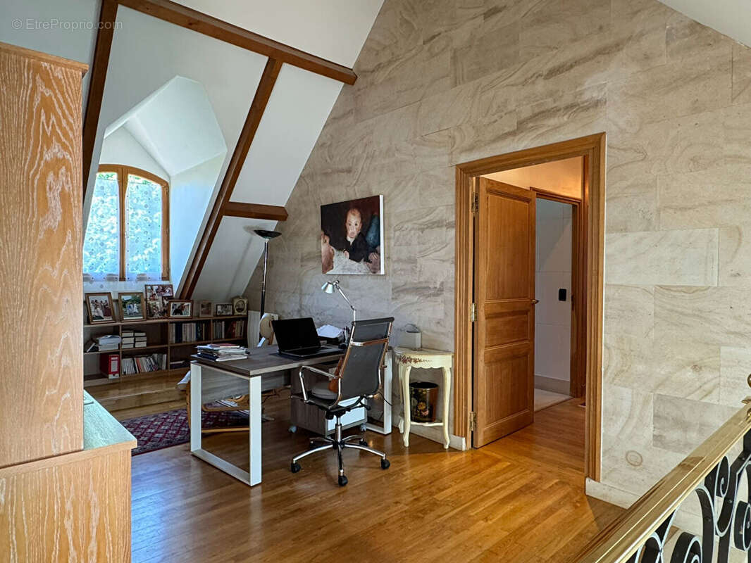 Maison à FEUCHEROLLES