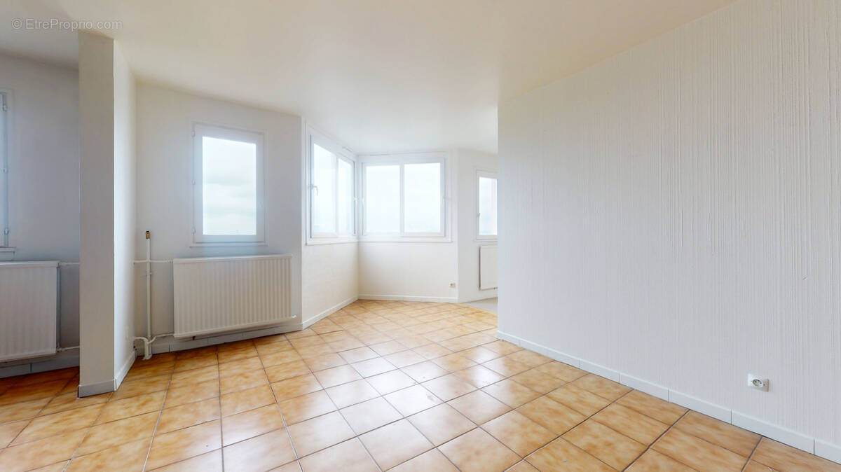 Appartement à SARTROUVILLE