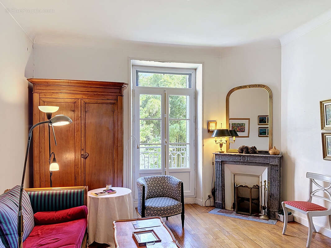 Maison à PARIS-17E