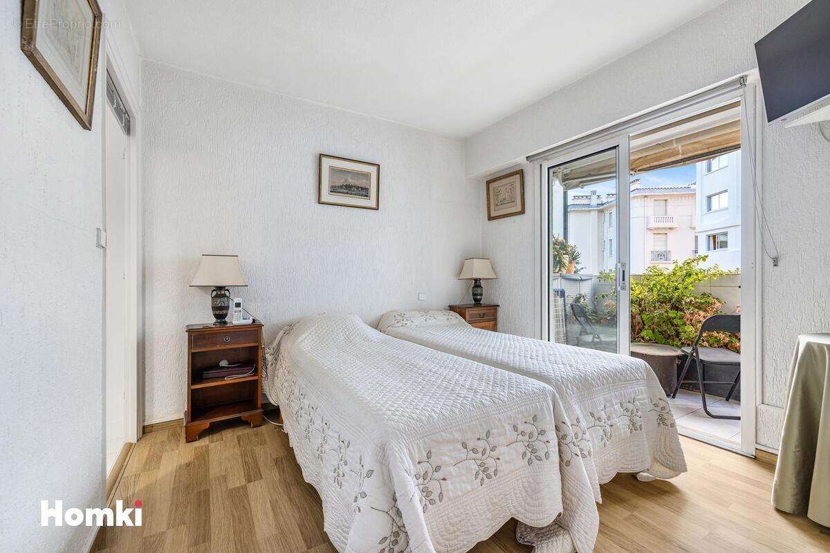 Appartement à LE CANNET