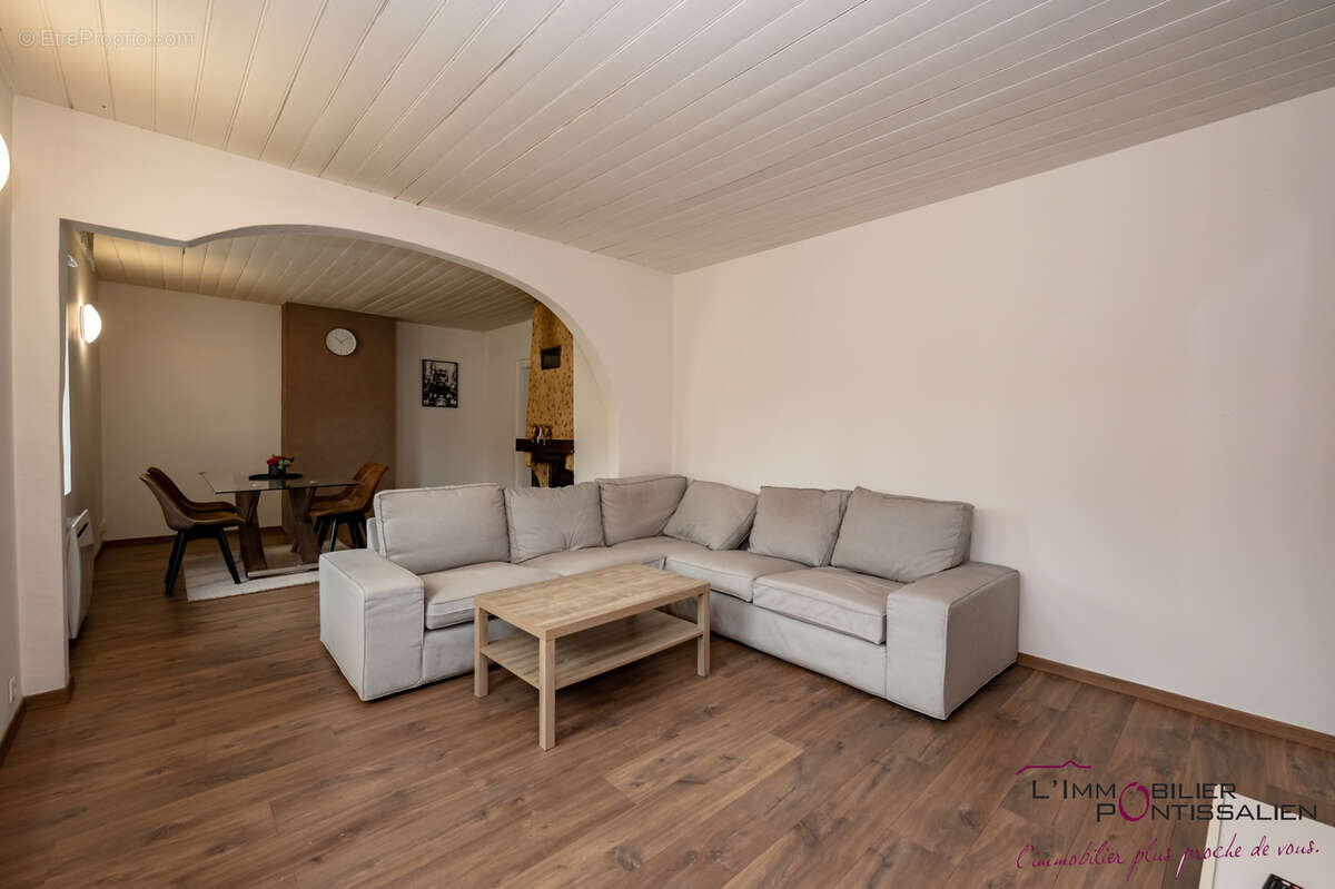 Appartement à PONTARLIER