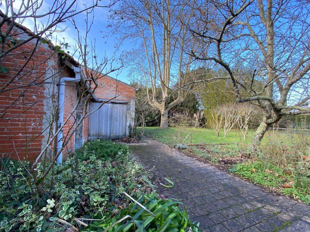 Maison à LES MATHES