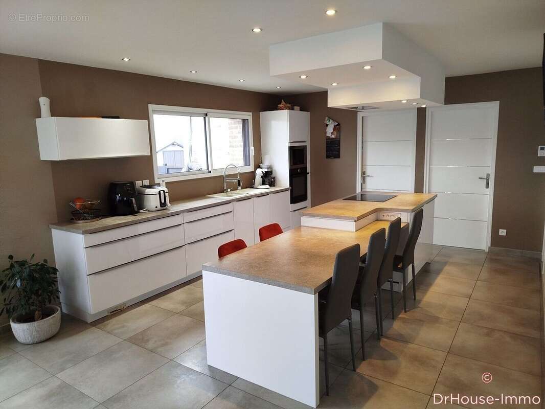 Maison à ROQUETOIRE