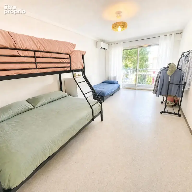 JUAN LES PINS, quartier LE LYS, grand 3 pièces 90m2 avec petit balcon - photo 4