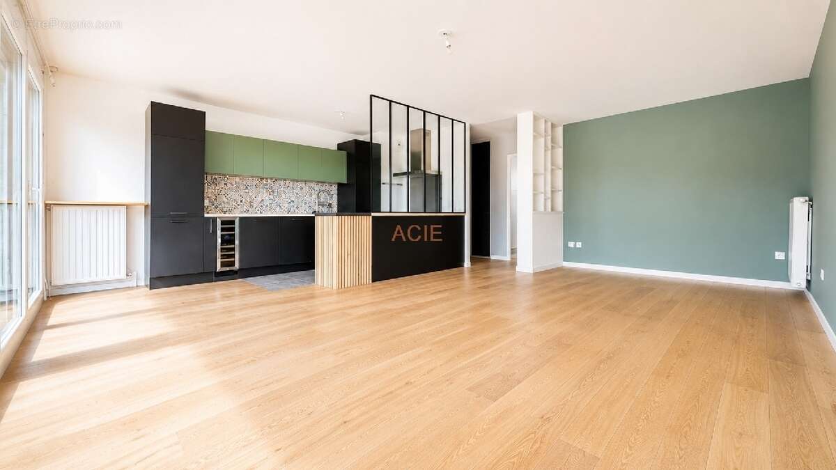 Appartement à LOUVRES
