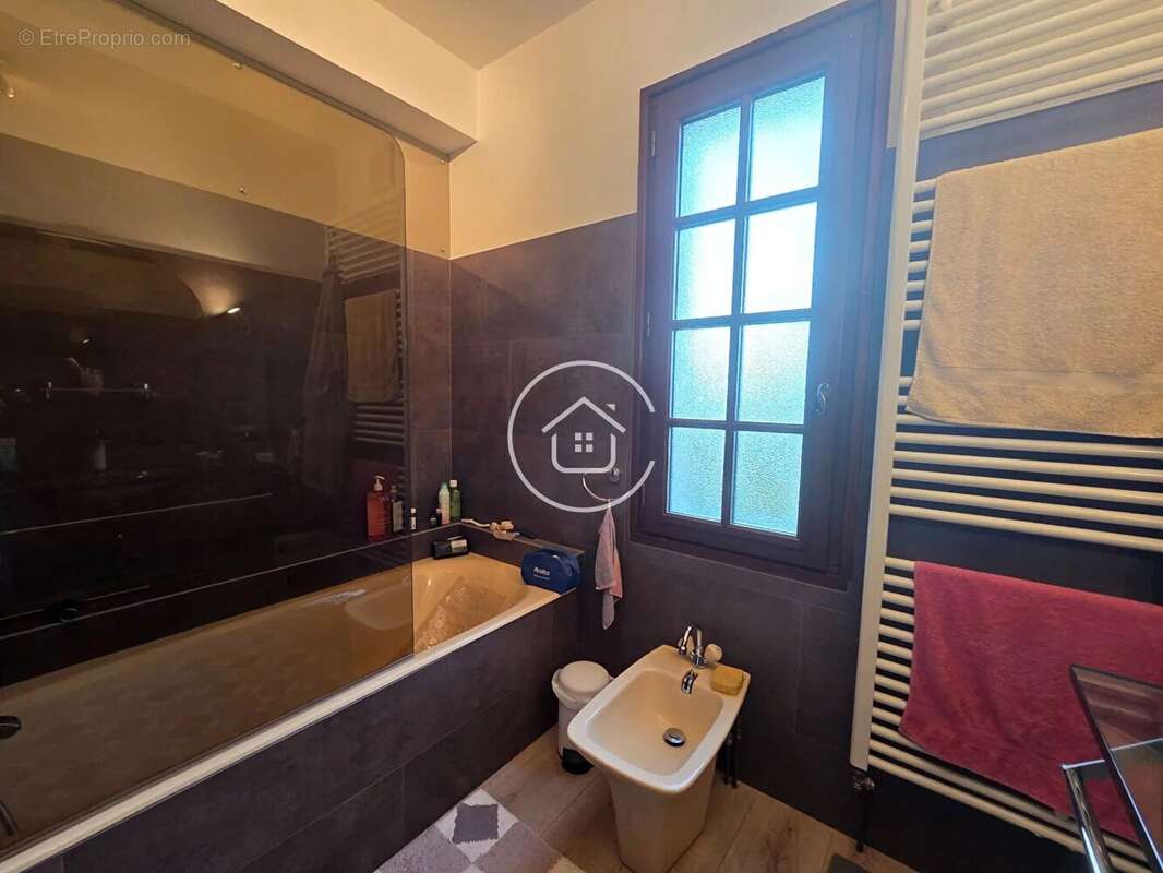 Maison à SAINT-GERVAIS-LA-FORET