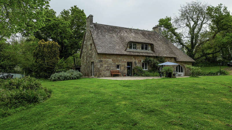 Maison à LOGONNA-DAOULAS