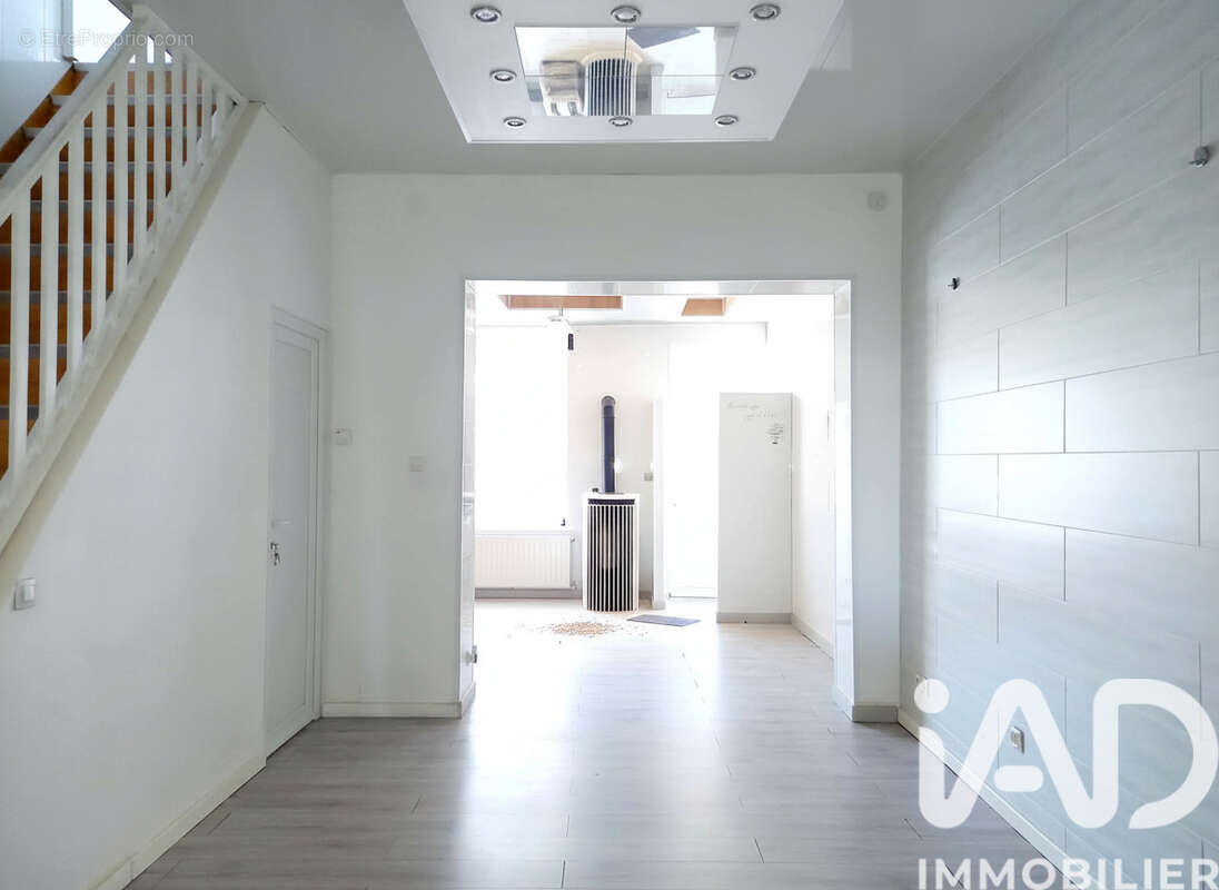 Maison 99 m² à Maubeuge  - photo 5